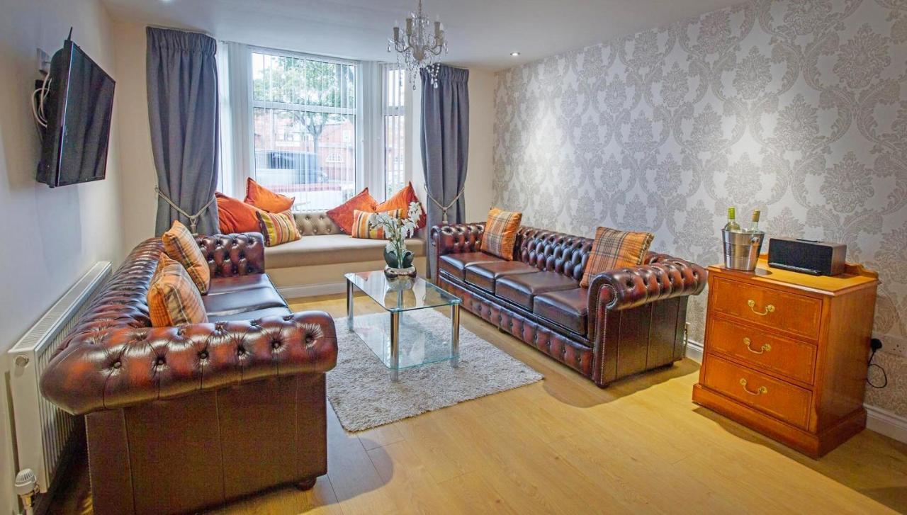 Scarborough Stays - Luxury Townhouse Ideal For Large Groups - Hot Tub Ngoại thất bức ảnh